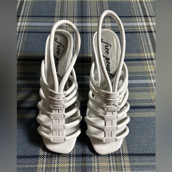 NWT Free People Colette Cinched Leather Sandals White - Picture 6 of 7